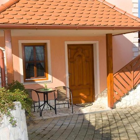 Апартаменти Planinca -Hisa Z Razgledom Smarje pri Jelsah Екстер'єр фото